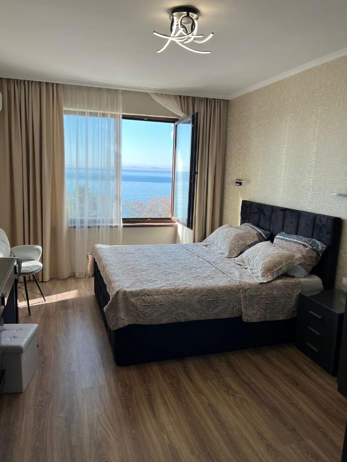 Luxury Penthouse Apartments At Valencia Gardens Burgas Exteriör bild